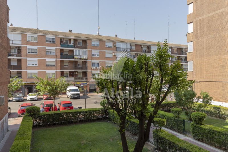 Foto f2fb681d-d854-4783-8375-971d1330d62a. Pis amb calefacció a Base Aérea Torrejón de Ardoz