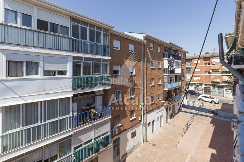 Foto 770f8bd8-5355-437a-8517-f13d41ae29fe. Pis amb calefacció a Centro ciudad Linares