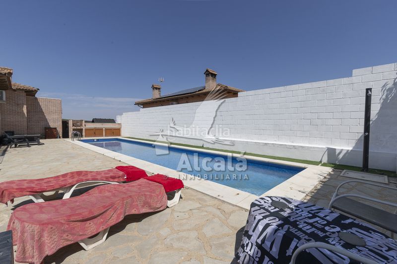 Foto 18e8b23f-e2bb-48db-b280-7a0ae8880f2e. Casa amb calefacció piscina a Torrejón del Rey