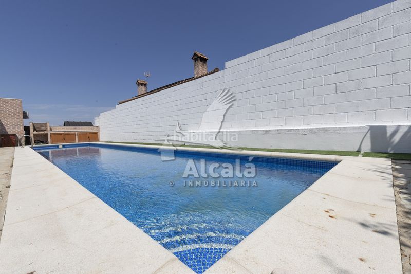 Foto 2184add1-dfd3-404d-a1be-f41c335aad7a. Casa amb calefacció piscina a Torrejón del Rey