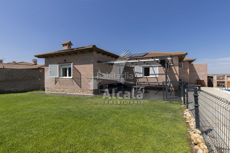 Foto 2daa5816-edc0-47dc-917d-c3a6ce5d417d. Casa amb calefacció piscina a Torrejón del Rey