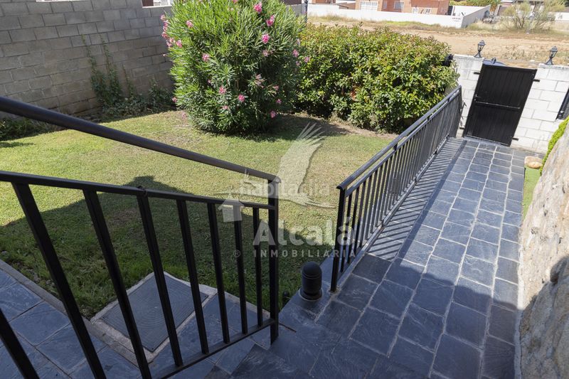 Foto 3a1b6f3d-ba50-4cbc-863f-d8bf9dffdfa7. Casa amb calefacció piscina a Torrejón del Rey