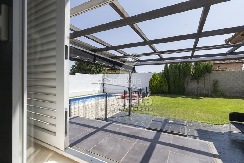 Foto 8a667643-c3e5-44a7-ac1e-2e62a5d59ab8. Casa amb calefacció piscina a Torrejón del Rey
