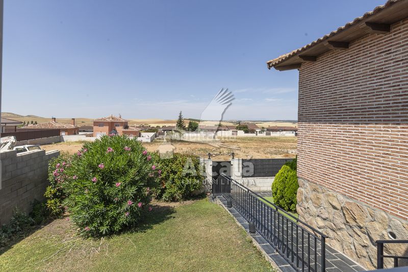 Foto 97b9b794-72d6-4eb1-bdf8-4c93acbd9b91. Casa amb calefacció piscina a Torrejón del Rey