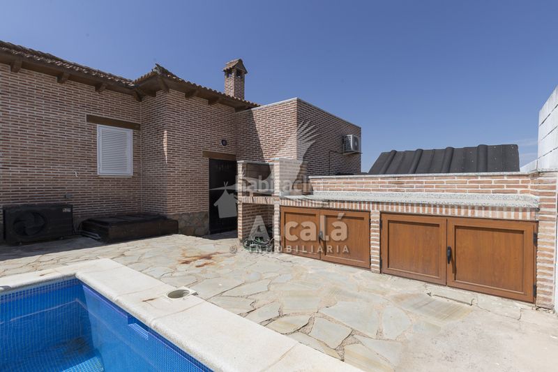 Foto f6882c7e-55ab-4564-9b12-118e308e860e. Casa amb calefacció piscina a Torrejón del Rey