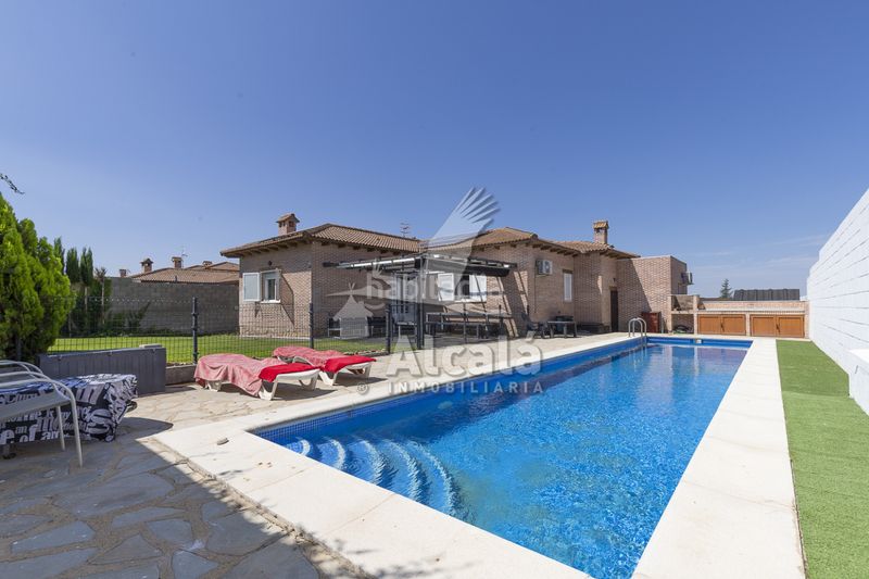 Foto ffb280b8-31b4-4377-bd02-39c0fbad50e9. Casa amb calefacció piscina a Torrejón del Rey