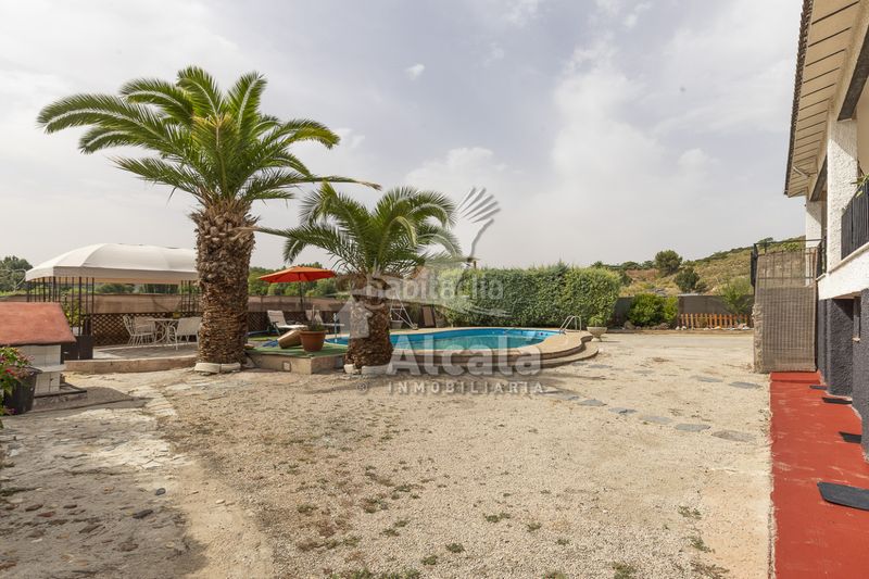 Foto 3d3a4e44-4306-4560-ac55-b5f316d33d06. Casa amb calefacció aparcament piscina a Tielmes
