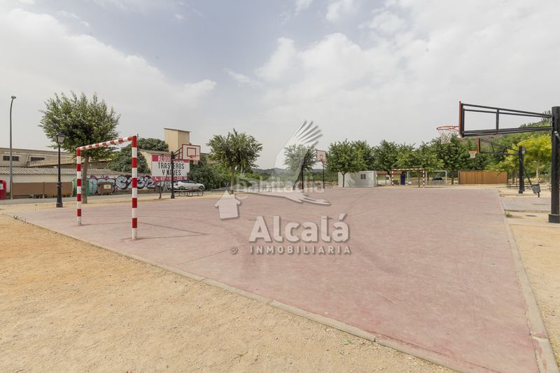 Foto 81acfb43-9d2b-430b-9cfb-20993815a7da. Casa amb calefacció aparcament piscina a Tielmes