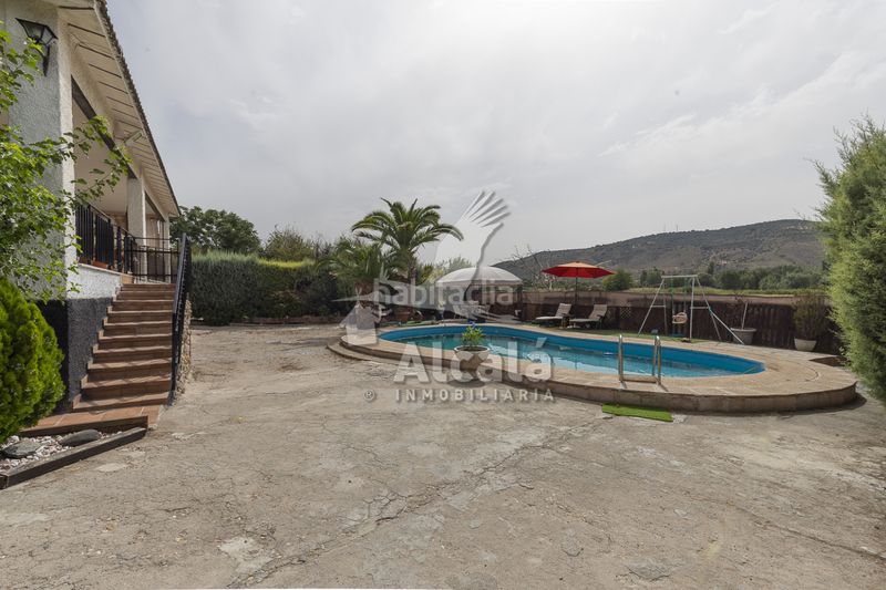 Foto a1684275-da81-4749-abc9-d5e87c028b02. Casa amb calefacció aparcament piscina a Tielmes