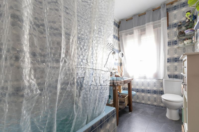 Foto b20a3481-6d55-462a-8d3d-5628be809fb1. Casa amb calefacció aparcament piscina a Tielmes
