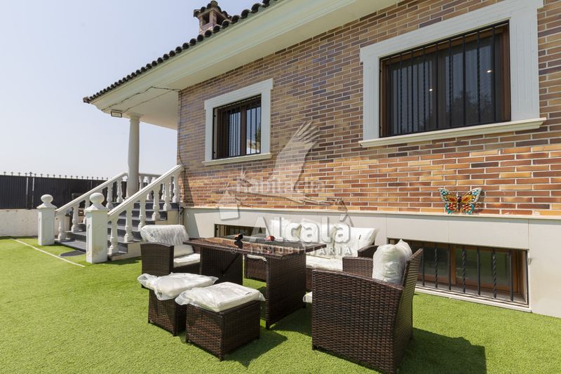 Foto 91432334-ea9d-4a4c-b7e1-00c48a01683d. Casa amb calefacció aparcament piscina a Santa Olalla