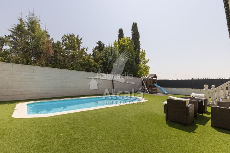 Foto e2078e7b-fc6d-4262-8c02-2c8b124f228f. Casa amb calefacció aparcament piscina a Santa Olalla
