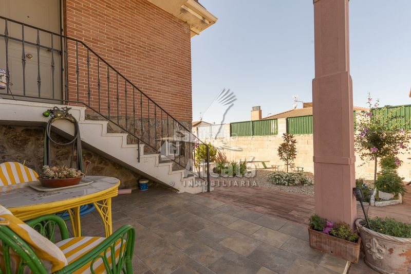 Foto 5d8a4f48-0aff-4105-86b7-ebd947e49cad. Casa amb calefacció piscina a Galápagos