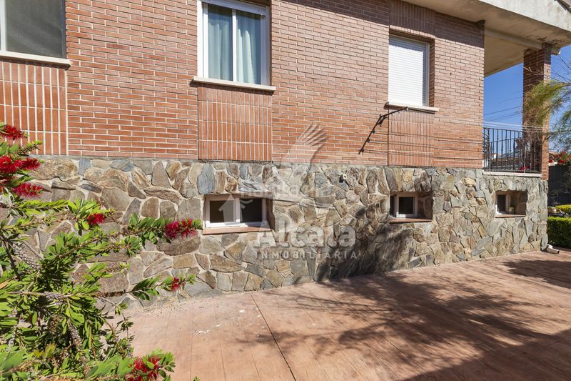 Foto b0c68a4f-caa4-4463-8e91-c7c6ffe7873d. Casa amb calefacció piscina a Galápagos