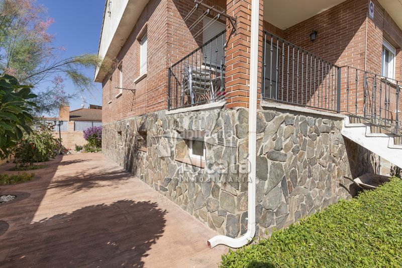 Foto b6dca8c2-ffe5-48d1-a39b-e77c35b1f914. Casa amb calefacció piscina a Galápagos