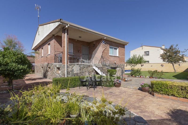 Foto b93893a0-4d9a-49cc-b595-f3aa2ba86ec4. Casa amb calefacció piscina a Galápagos