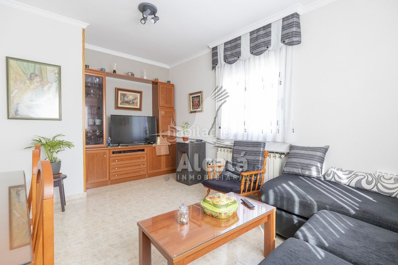 Foto bb003fa1-1046-46ff-9e70-c7d87052c2b5. Casa amb calefacció piscina a Galápagos