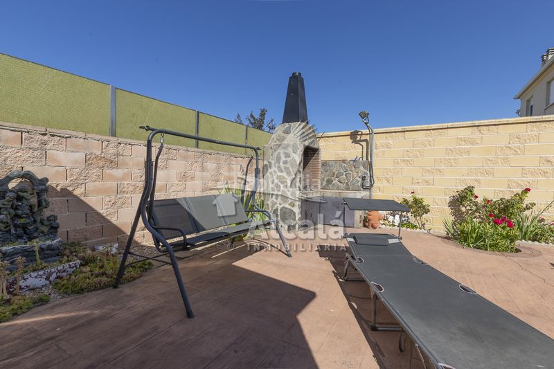 Foto f0cabfba-6dcc-4bb8-9277-478e757acbfb. Casa amb calefacció piscina a Galápagos