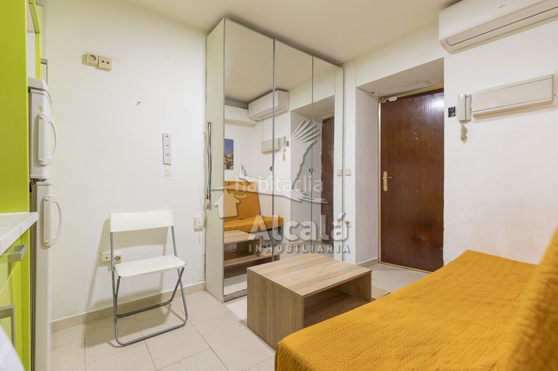 Foto 06d30e5b-2ecf-4ff9-b457-073af8bc8de0. Local comercial a Sol Madrid