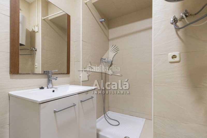 Foto 67bdce09-4741-45b8-bb41-565f254471cf. Local comercial a Sol Madrid