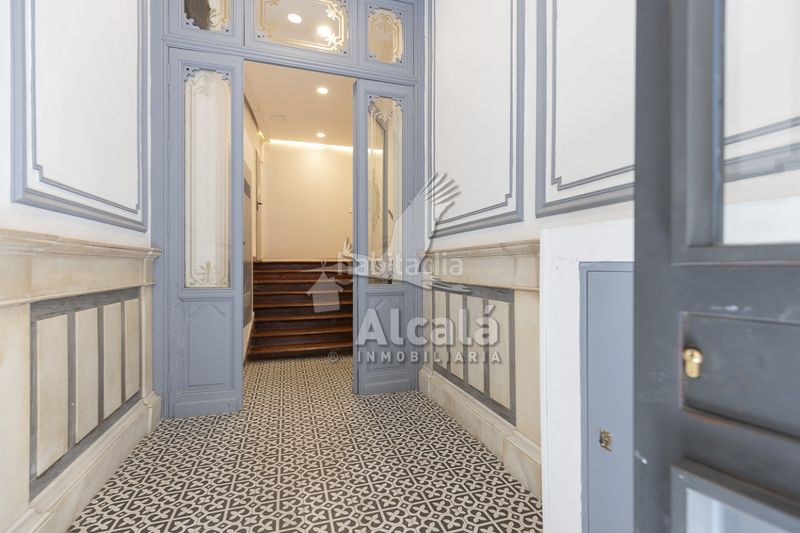 Foto 77fad235-1b67-4d91-94c8-ef11259c243e. Local comercial a Sol Madrid