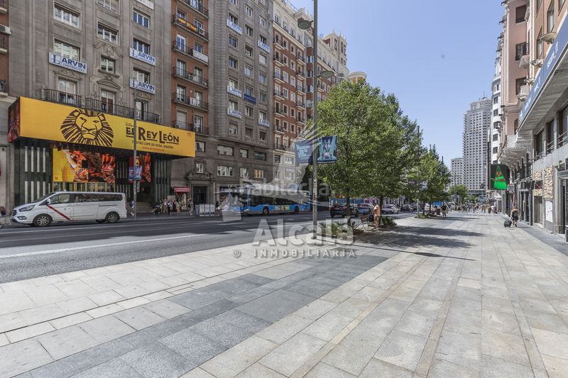 Foto 7cc4e6e8-7a43-4e73-acfe-100606a081f5. Local comercial a Sol Madrid