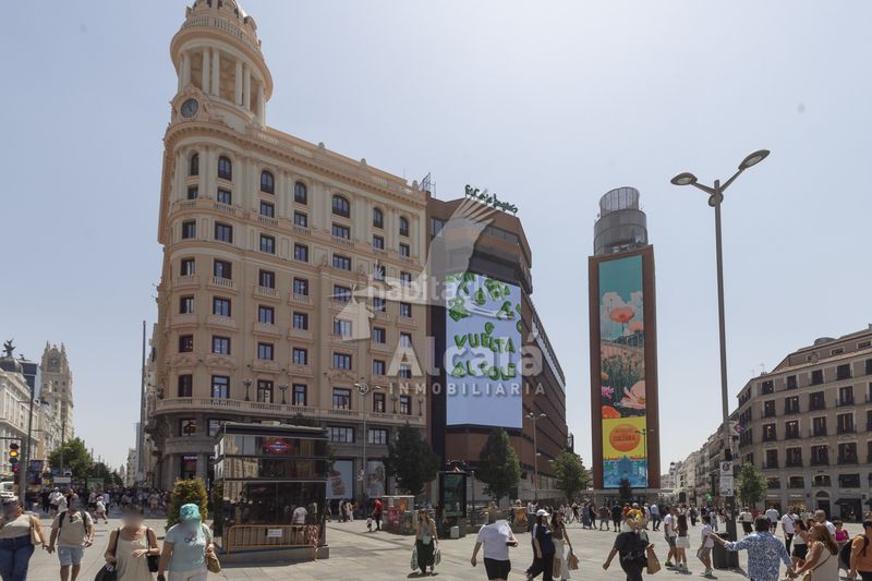 Foto 91202933-d7db-4e51-8c9b-1f9177c07222. Local comercial a Sol Madrid