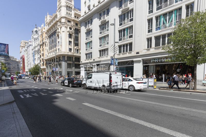 Foto b183308f-10bc-4fd7-9f09-d220b7bfbf1b. Local comercial a Sol Madrid