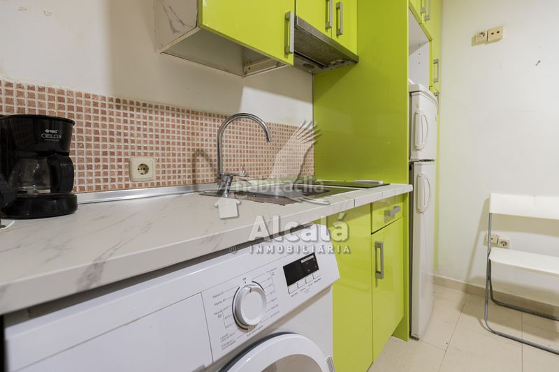 Foto c3466113-9a8f-419b-8dcd-7b7340927abd. Local comercial a Sol Madrid
