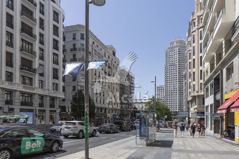 Foto c5beb1ab-31fe-45fe-bb55-2885c33e323e. Local comercial a Sol Madrid