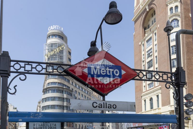 Foto ccfa35db-a7e9-438b-8a93-0646e27f14cc. Local comercial a Sol Madrid