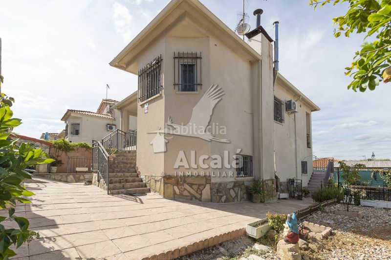 Foto 310cc09f-8cd7-4dd6-893a-cb417795fe38. House with heating parking pool in Casar de Escalona (El)