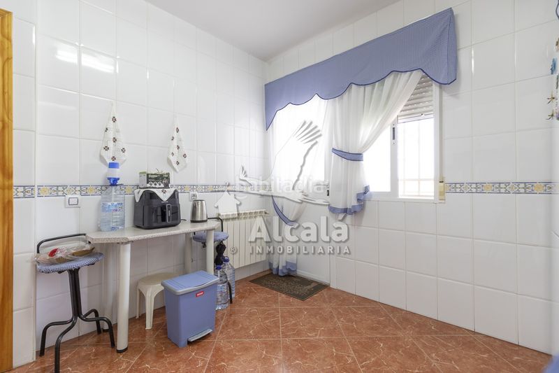 Foto 8f7b8b7a-01de-44d8-b28c-2a21b8e764b8. House with heating parking pool in Casar de Escalona (El)