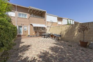 Reihenhaus in Torija. Oportunidad, chalet adosado en torija.