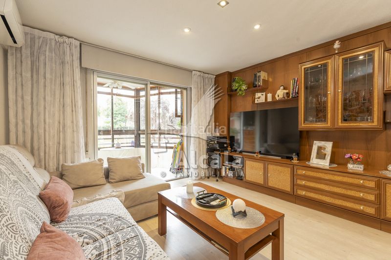 Foto 0fddcb0d-27d2-4ab0-bd1c-bbd9dfe94836. Piso oportunidad piso con terraza en zona valleaguado en Coslada