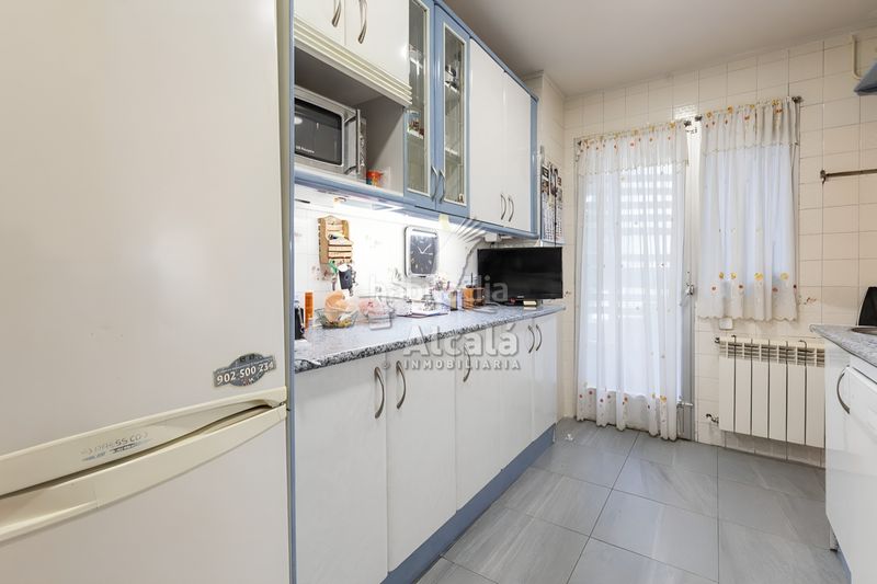 Foto 1550a000-e735-4ced-a21d-8bfecdc4db3c. Piso oportunidad piso con terraza en zona valleaguado en Coslada