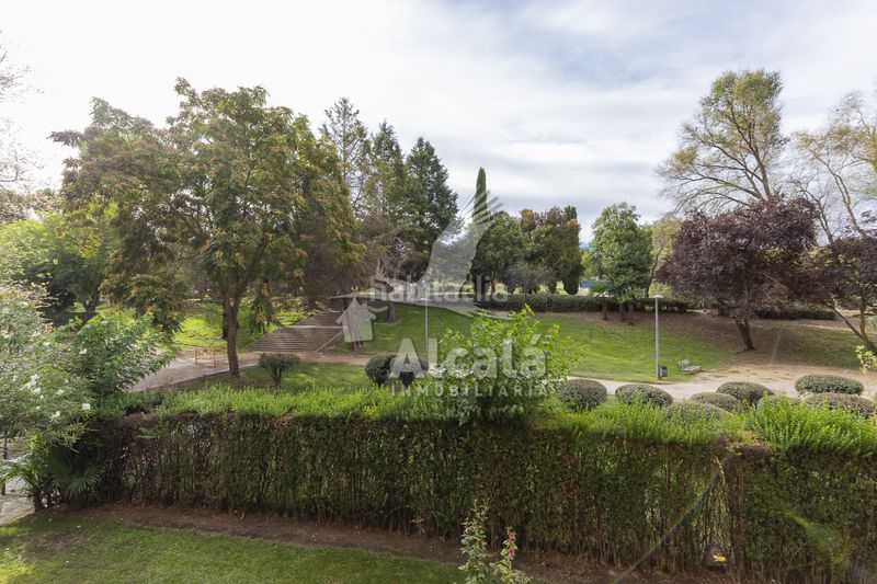 Foto 24f499c0-5a31-4565-b3ac-ea1f93819a5b. Piso oportunidad piso con terraza en zona valleaguado en Coslada