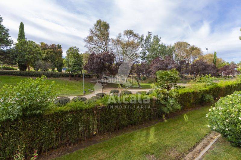 Foto 769ff834-f5cf-4b46-8470-9ada3c8fdd16. Piso oportunidad piso con terraza en zona valleaguado en Coslada