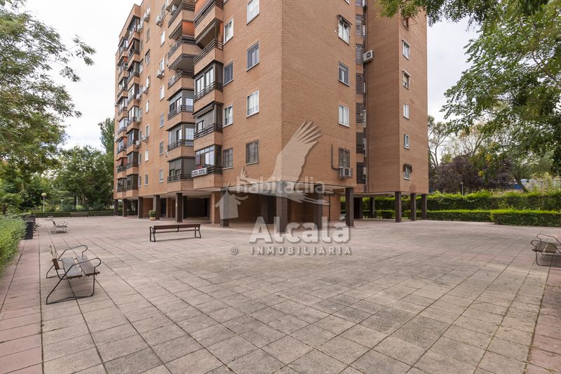 Foto 9ffab746-1a1c-482c-9b5b-0dc212461f79. Piso oportunidad piso con terraza en zona valleaguado en Coslada