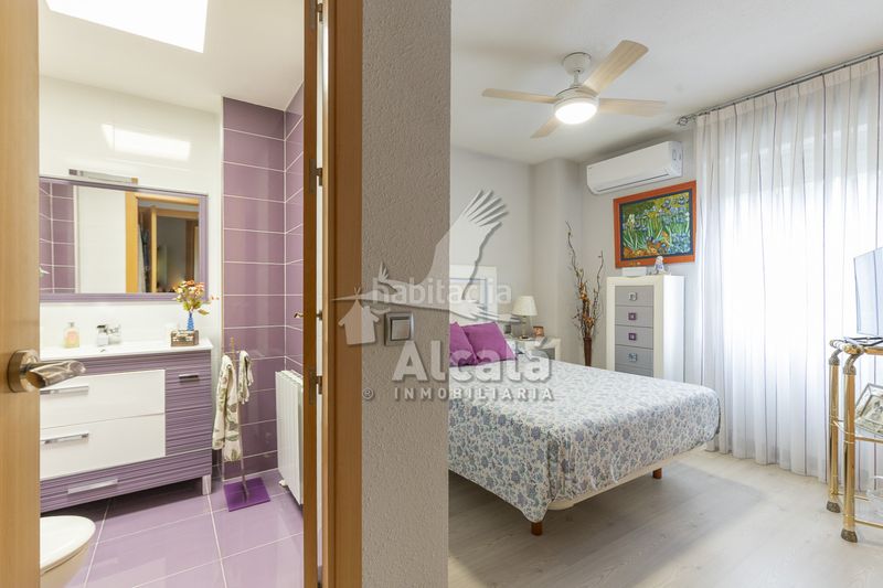 Foto ae73a52b-8230-41cf-8345-04c2143ff99c. Piso oportunidad piso con terraza en zona valleaguado en Coslada
