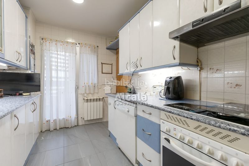 Foto b2459e8c-6301-46b6-8bef-3a21ed25183a. Piso oportunidad piso con terraza en zona valleaguado en Coslada