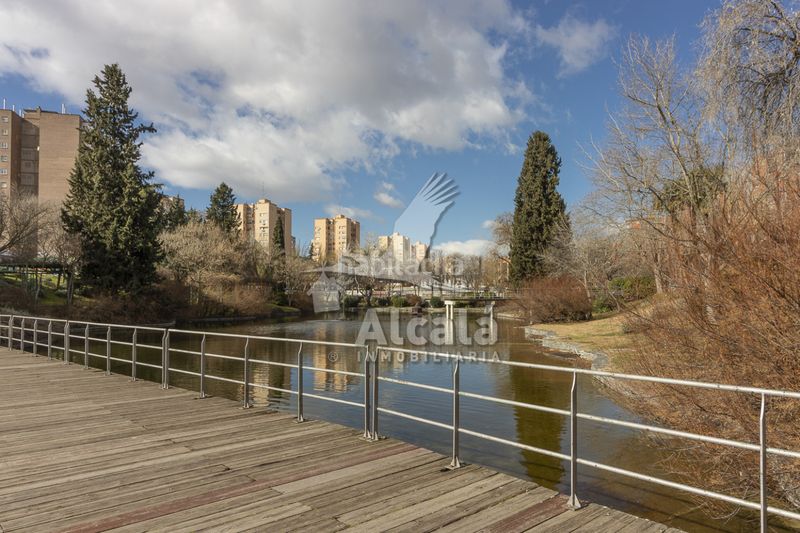 Foto b7131dbc-3983-4353-9552-fa01c90d9926. Piso oportunidad piso con terraza en zona valleaguado en Coslada