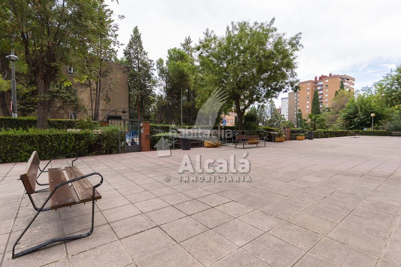 Foto eb72d7c2-7c98-462f-9dc1-785ee29048ff. Piso oportunidad piso con terraza en zona valleaguado en Coslada