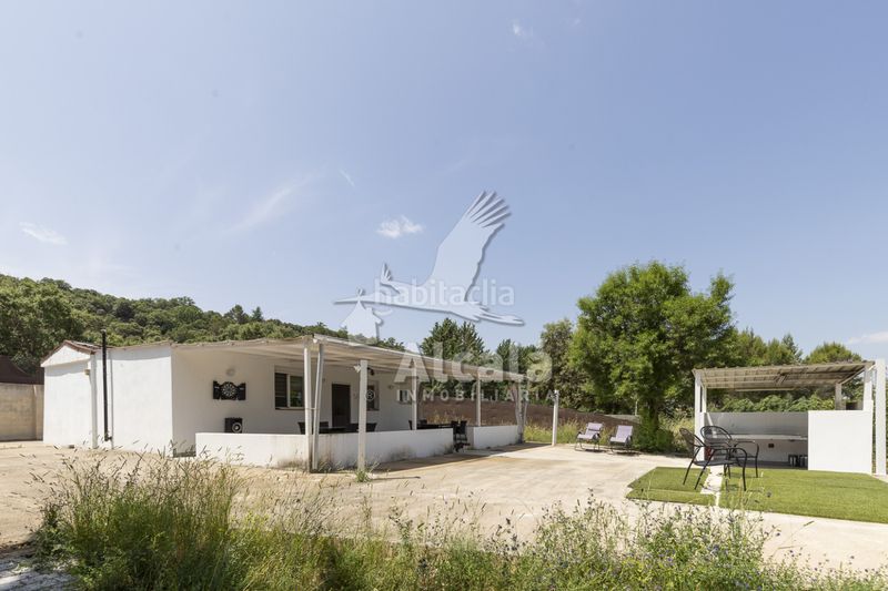 Foto 79b689e4-fb54-48d9-8fd5-79fd74847382. Casa amb calefacció aparcament piscina a Hontoba