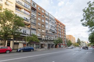 Flat in Pacífico. Fántastico piso en el corazón de madrid