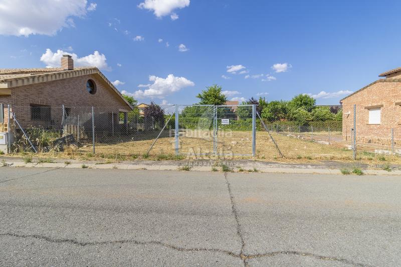 Foto 40b1baad-a179-4d1b-ab22-e6f4a0e5b251. Terreny residencial a Chiloeches