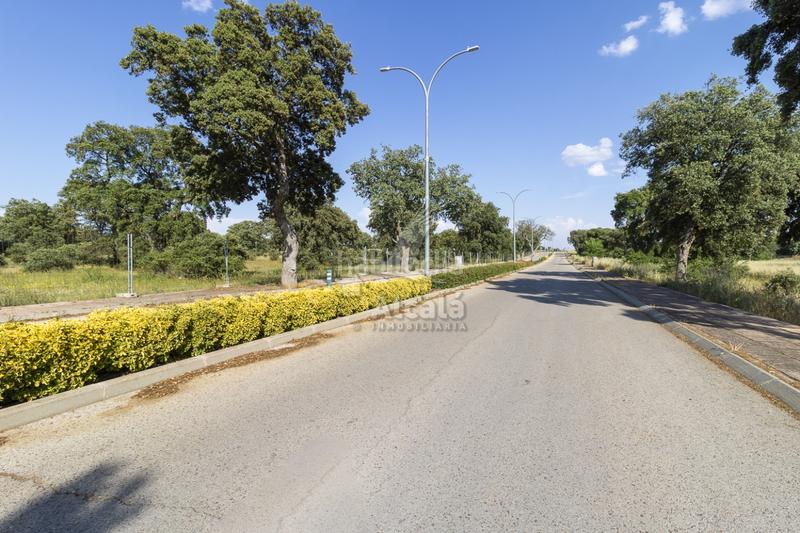 Foto 4242e9df-2c7c-4047-8fa5-4bd035a305f5. Terreny residencial a Chiloeches