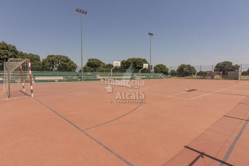 Foto 6770bcd8-be89-4e07-b310-6eb3c036f1d8. Terreny residencial a Chiloeches