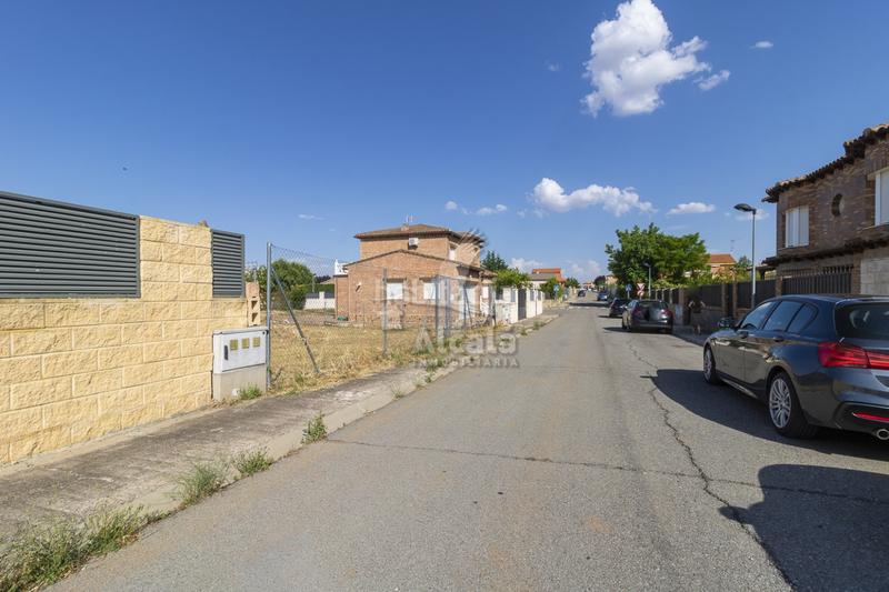 Foto d21167b4-39a1-43c4-b2bf-9ddabee3dd8e. Terreny residencial a Chiloeches