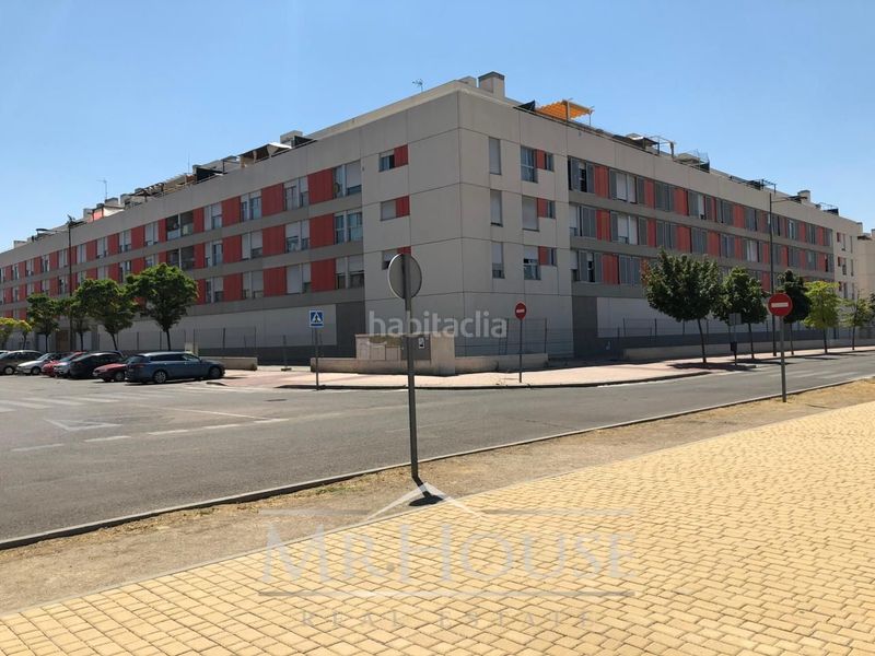 Foto a84fa3d5-1804-4245-b932-6cc23d29ec26. Rent business premise in Parla este Parla